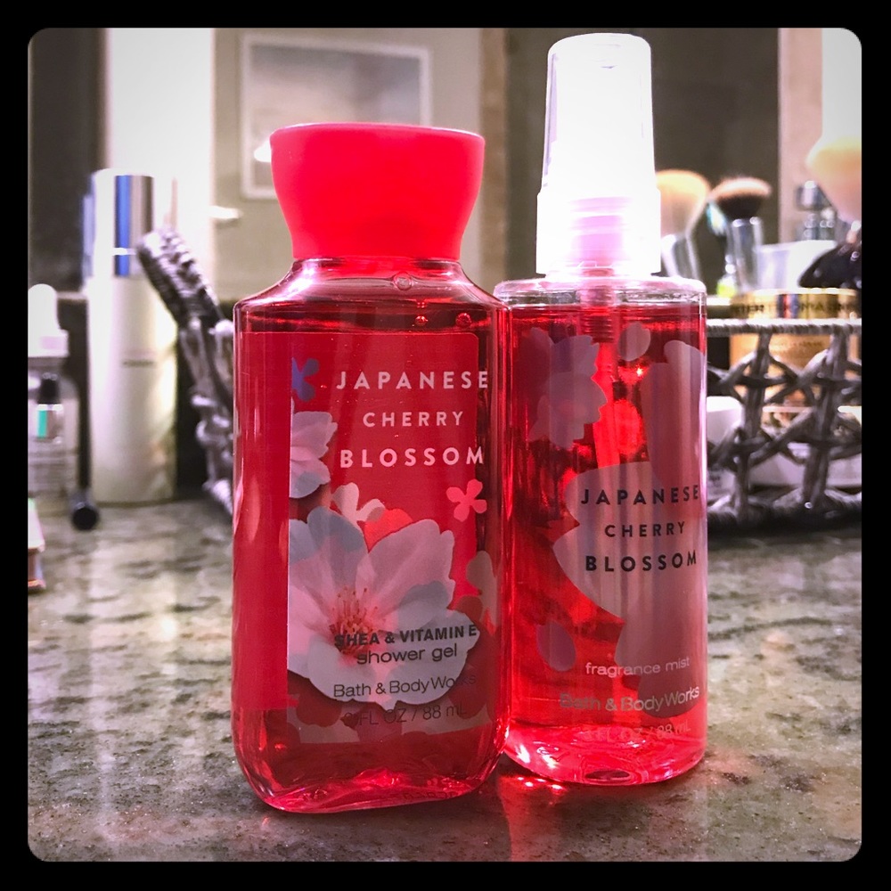 Bath and Body Works Jap. Cherry Blossom Set *NEW*
